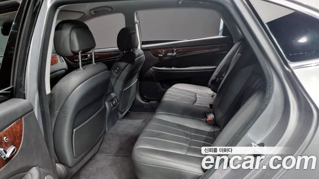 Hyundai Equus(новый кузов / новое поколение) Luxury, 2011 12