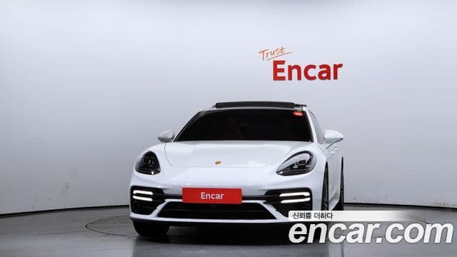 Porsche Panamera (971), 2023 3
