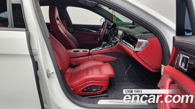 Porsche Panamera (971), 2023 11