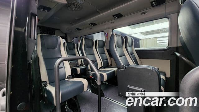 Hyundai 쏠라티 Deluxe, 2018 12