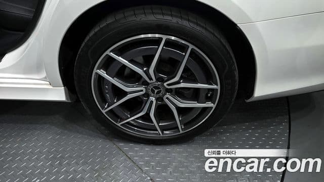 Mercedes-Benz E-класс W213 AMG Line, 2023 все фото