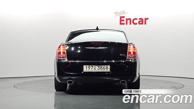크라이슬러 The / новый New 300C, 2012 4