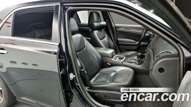 크라이슬러 The / новый New 300C, 2012 10