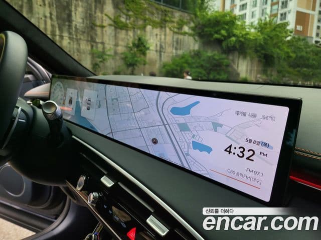 Genesis GV70, 2025 9