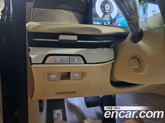 Genesis G80 (RG3) бензин 2.5 турбо AWD, 2025 9