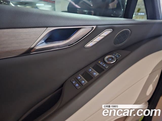 Genesis G80 (RG3) бензин 2.5 турбо AWD, 2025 13