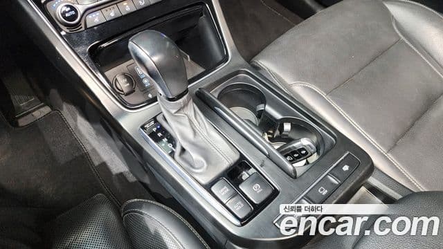 Hyundai Grandeur IG 3.0 LPi Exclusive (арендный автомобиль), 2019 9