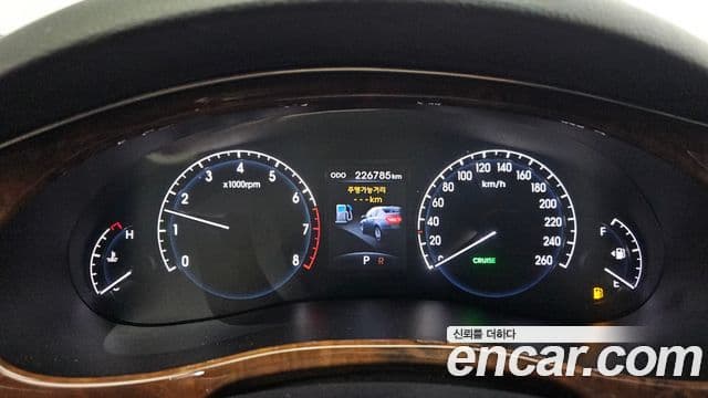 Hyundai Genesis Prime Pack, 2010 8
