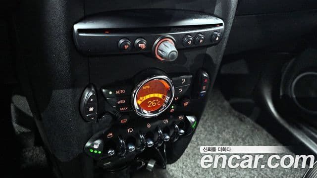 Mini Cooper купе, 2012 17