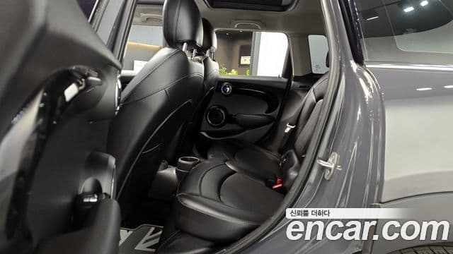 Mini Cooper S 3세대, 2017 12