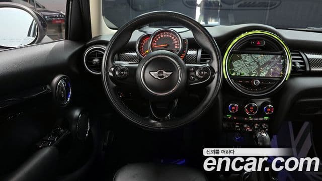 Mini Cooper S 3세대, 2017 13