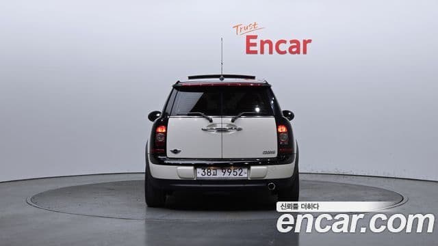 Mini Cooper 클럽맨 1세대, 2010 4