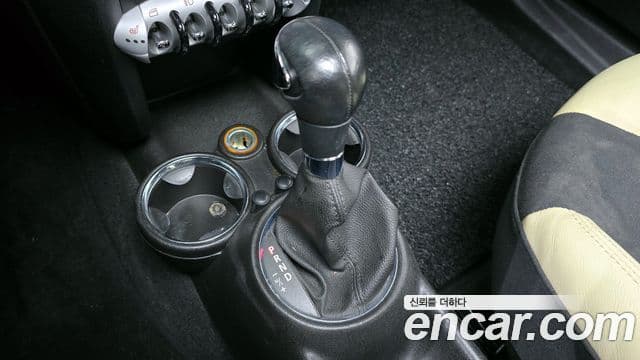 Mini Cooper 클럽맨 1세대, 2010 9