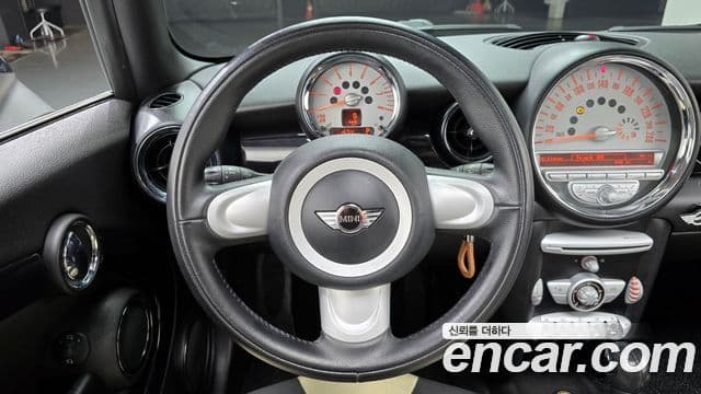 Mini Cooper 클럽맨 1세대, 2010 13