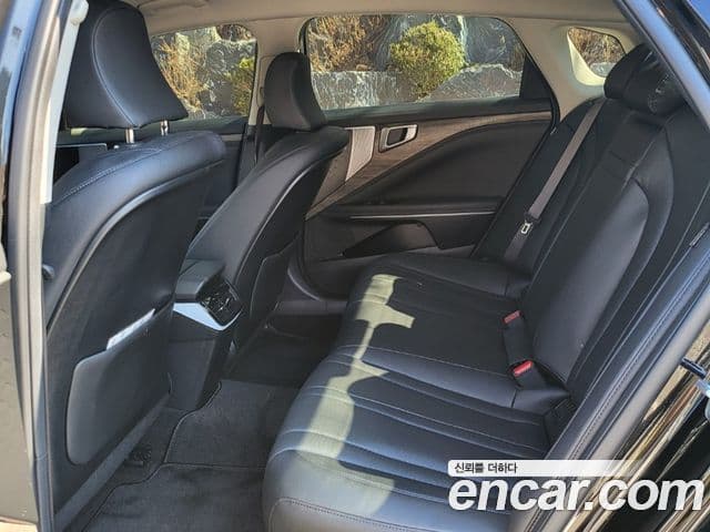 Kia K8 Trendy(арендный автомобиль), 2024 9