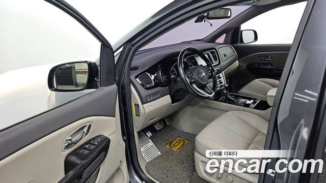 Kia All New Carnival President, 2018 10