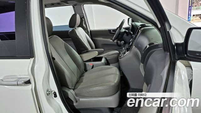 Kia Carnival R топовая версия, 2013 10