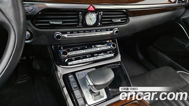 Genesis EQ900 Premium Luxury, 2017 9