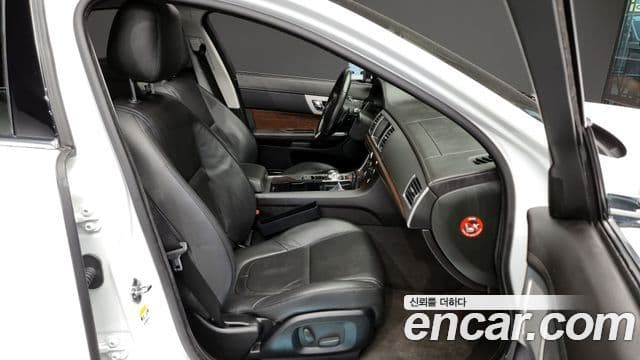 Jaguar New XF X250, 2014 12