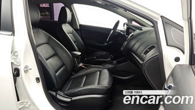 Kia K3 Prestige, 2013 11