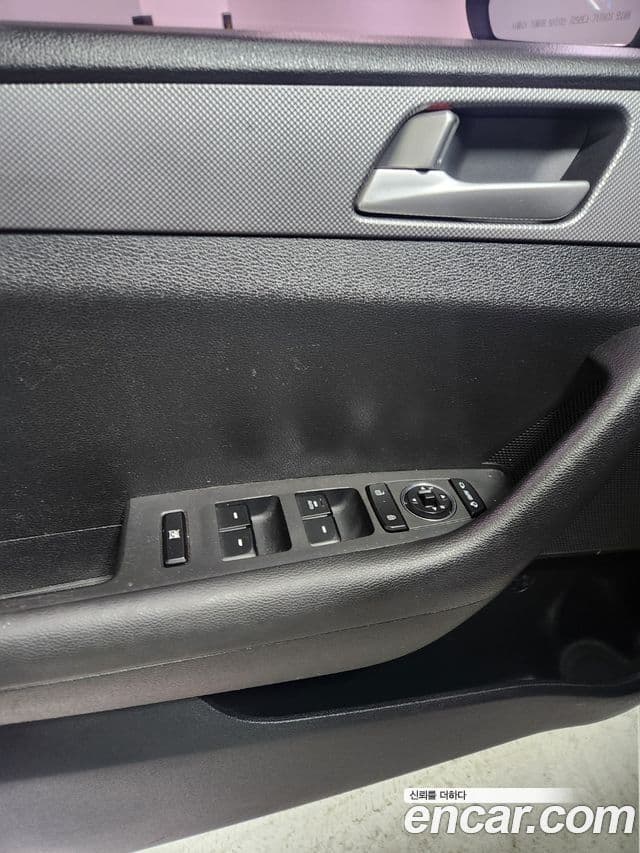 Hyundai LF Sonata Modern, 2015 17