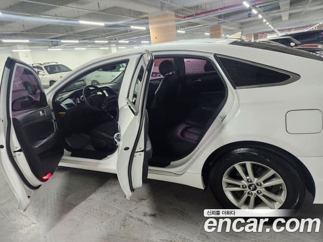 Hyundai LF Sonata Modern, 2015 18