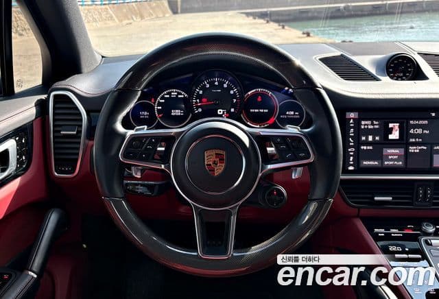 Porsche Cayenne (PO536), 2019 10