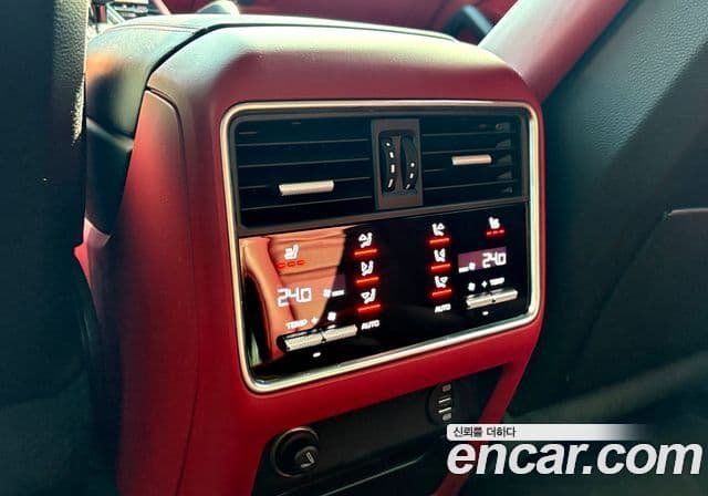 Porsche Cayenne (PO536), 2019 19