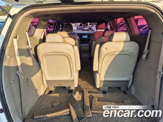 Kia All New Carnival Luxury, 2017 11