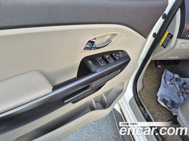 Kia All New Carnival Luxury, 2017 19