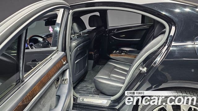 KG모빌리티(SsangYong) 뉴체어맨 W Prestige, 2013 11