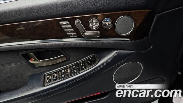 KG모빌리티(SsangYong) 뉴체어맨 W Prestige, 2013 18