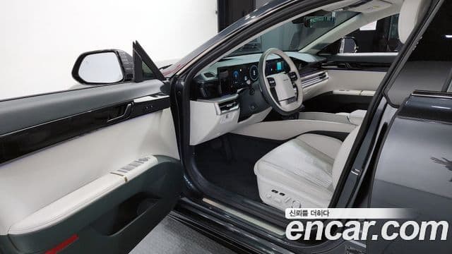 Hyundai Grandeur (GN7) Calligraphy, 2023 10