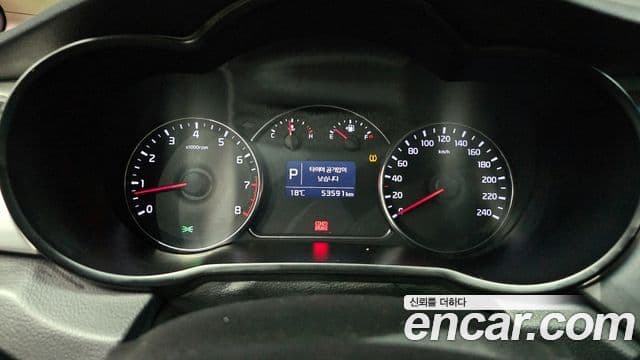 Kia All New Carens Luxury, 2014 8