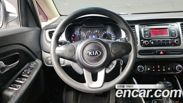 Kia All New Carens Luxury, 2014 13