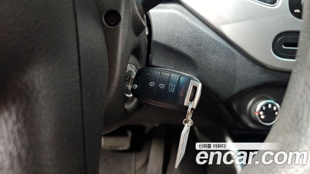 Kia All New Carens Luxury, 2014 19