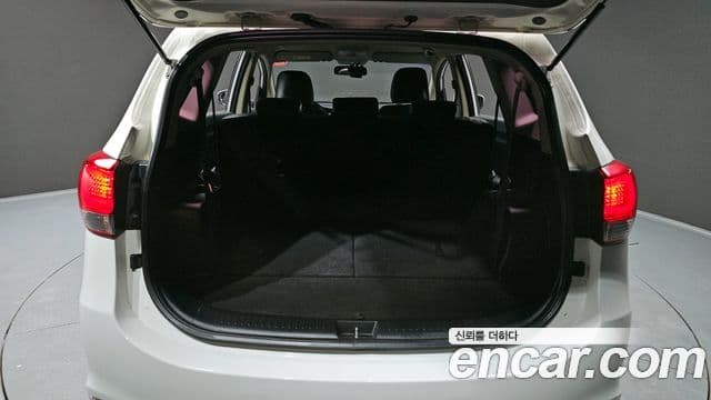 Kia All New Carens Luxury, 2014 20