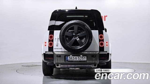 Land Rover Defender (L663) 130 P400 X-Dynamic HSE, 2024 4