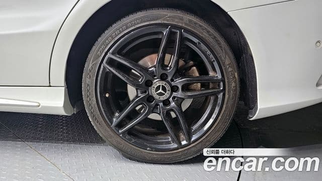 Mercedes-Benz CLA-класс C117 AMG Line, 2019 все фото