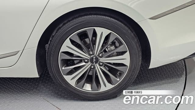 Kia K8 Noblesse, 2022 все фото