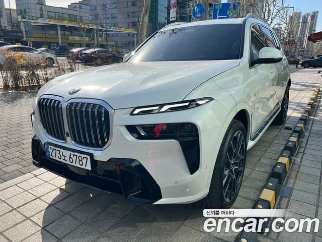 BMW X7 (G07) xDrive 40d M Sport 6인승, 2025 2