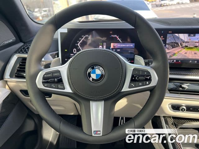 BMW X7 (G07) xDrive 40d M Sport 6인승, 2025 10