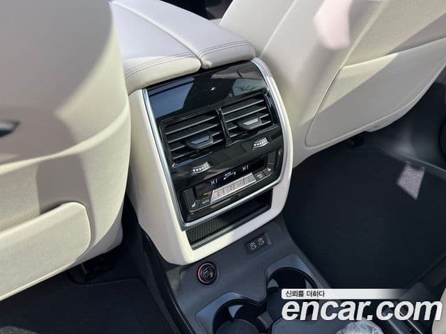 BMW X7 (G07) xDrive 40d M Sport 6인승, 2025 15