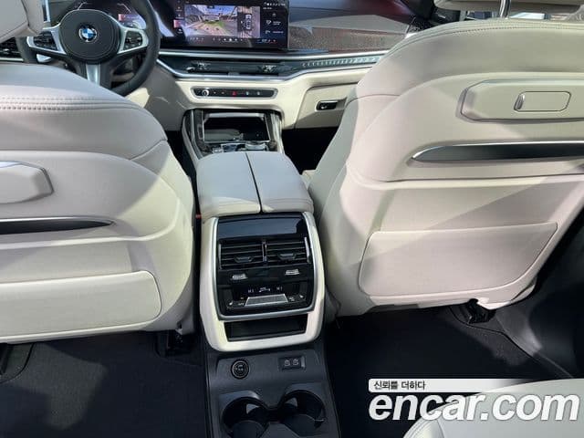 BMW X7 (G07) xDrive 40d M Sport 6인승, 2025 18