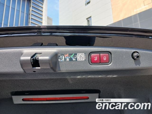 Mercedes-Benz E-класс W214 Avantgarde, 2025 18