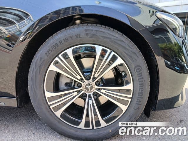 Mercedes-Benz E-класс W214 Avantgarde, 2025 20