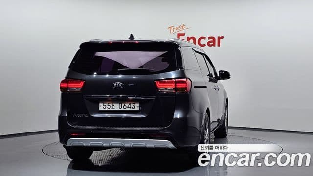 Kia All New Carnival Prestige, 2017 4