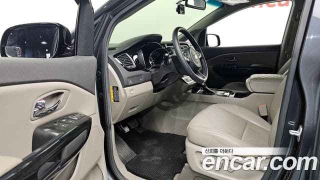 Kia All New Carnival Prestige, 2017 11