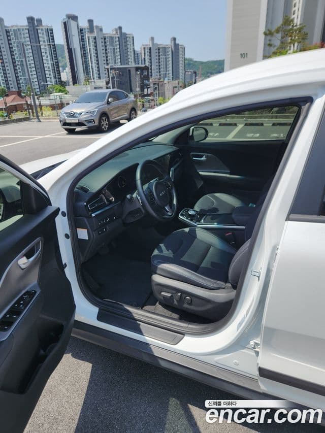 Kia Niro Plus Earth, 2023 6