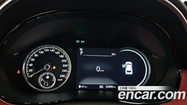 Genesis GV70, 2021 8